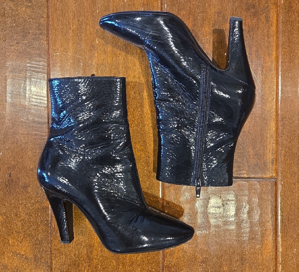 Elegant Black Ankle Boots